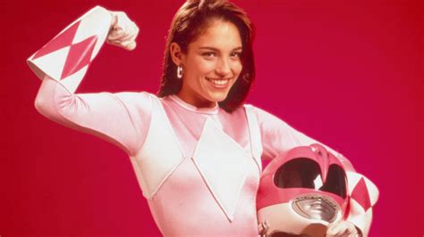 Amy Jo Johnson Explains Kimberlys Absence In Netflixs Power Rangers