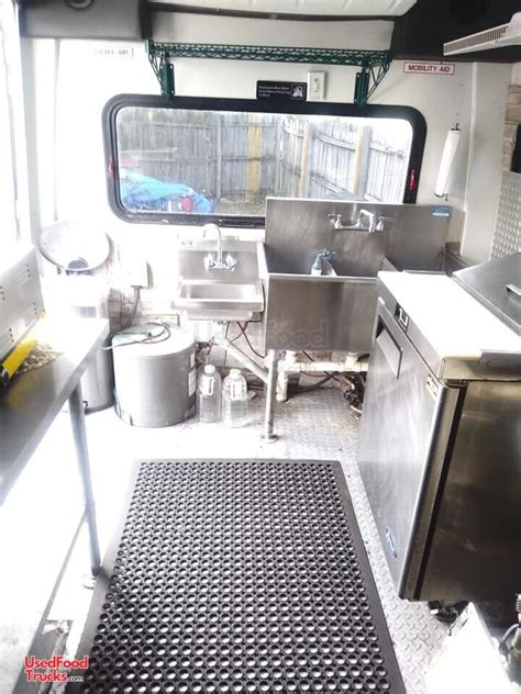 By continuing, you consent to the use of cookies on your device, unless you have disabled them from your browser. Clean & Spacious Barbecue Step Van Kitchen Food Truck/Used ...