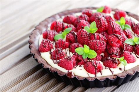 Tarta De Frambuesas Y Chocolate Blanco