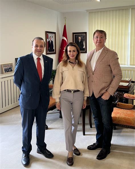 TurkishEmbassyPrague on Twitter Prof Zeynep Karahan Uslu která