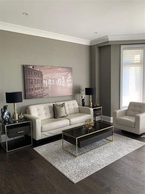 Colonial revival style reflects a new interpretation of classical orders with a distinctively american feel. Crown Moulding Project Gallery | VIP Classic Mouling