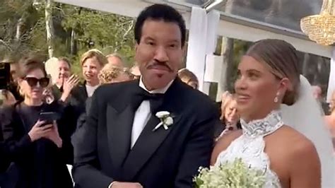 Lionel Richie Shares Sweet Message To Newly Married Daughter Sofia Abc News