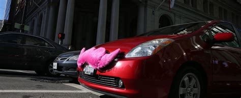Lyft Valued At 243 Billion In First Ride Hailing Ipo Pixr8
