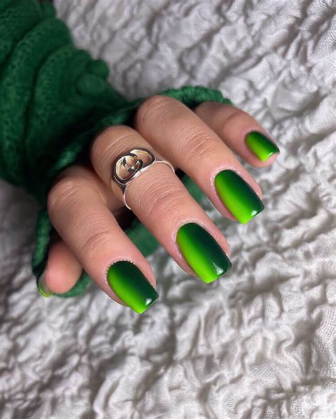 22 Green Nail Designs To Make You Feel Fresh And Renewed Beautiful