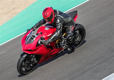 Ducati panigale v4 2018 malaysia coming. 2020 Ducati Panigale V2 in Malaysia by mid-year ...