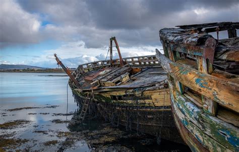 Abandoned Ship Abandoned Boat C04