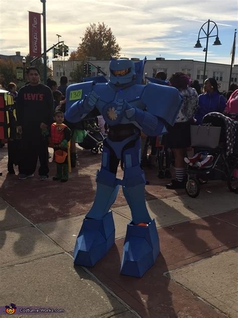Pacific Rim Gypsy Danger Costume - Photo 2/3