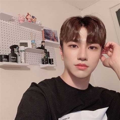 남자친구 슈크르에게 이별을 고하고, 맞선에서 만난 이스 란셀과 사랑에 빠져 연애 결혼에 골인하는데.뭐? #태환 여러분 다이어트 해야겠어요. 너무 먹었나봐요 ...