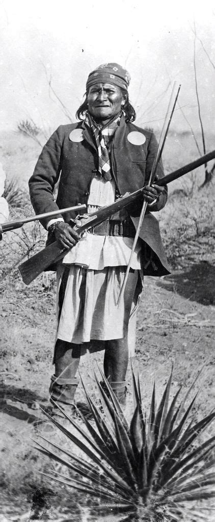 Apache Chief Geronimo In 1886 Native American Indians North American Indians Native American