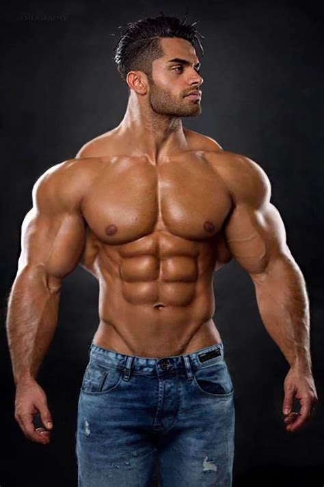 Muscle Morphs By Hardtrainer Hot Man Muscular Men Muscle Men