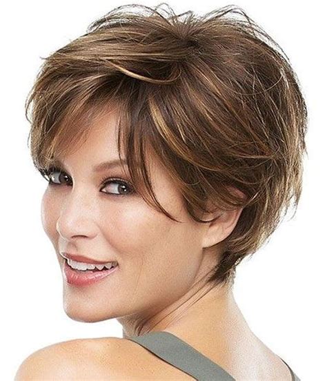 Stylish Short Hairstyles For Women With Thin Hair35 Short Sassy