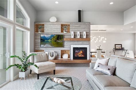 The trend started as a way to make a space more interesting, but rojas said that the age of the accent wall is drawing to a close. 15 Gorgeous Beach Style Living Rooms with a Dash of Woodsy ...