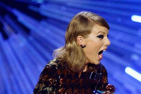 Taylor Swift Surprised By Early Emmy Awards Win