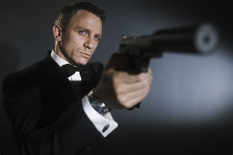 Let's not forget that he's actually a misogynist. these are the core obsessions that drive our newsroom—defining topics of seismic importance to the global economy. James Bond, Daniel Craig Wallpapers HD / Desktop and ...