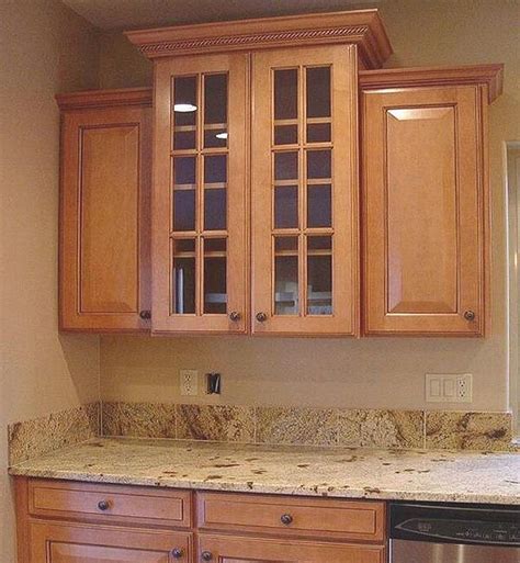 Square Crown Detail Cabinets Kitchen 67 05 Whats Here Cherry