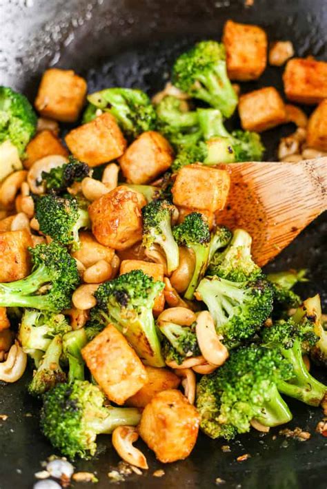 A bit of brown or coconut sugar helps balance this heat and the saltiness of the sauce while some freshly squeezed citrus helps brighten the flavors and ties them together. Garlicky Cashew Broccoli & Tofu Stir-Fry » I LOVE VEGAN