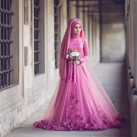Newest Vintage Civil Long Sleeve Muslim Hijab Blush Pink Lace Wedding