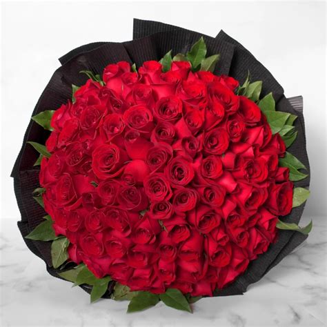 100 Red Roses Bouquet Bouquet Of Flowers