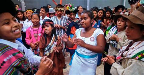 Pueblos Indígenas En Perú ¿quiénes Son Y Cuál Es Su Situación Actual