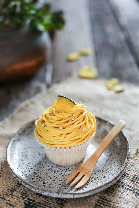Thanks you for helping me identify some of the pens. Halloween Pumpkin Mont Blanc Cakes | Chopstick Chronicles