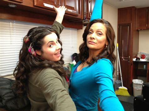 Behind The Scene Switched At Birth Merci à Constance Marie