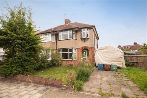 Hill Road Pinner Ha5 3 Bedroom Semi Detached House For Sale