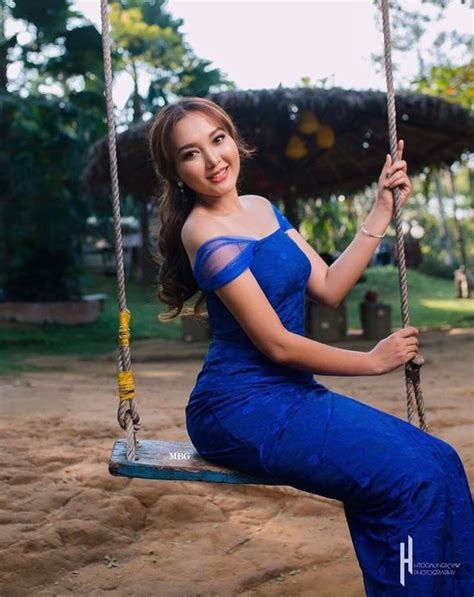 Wint Yamone Hlaing Burmese Girls Beauty Girl Bell Bottom Jeans