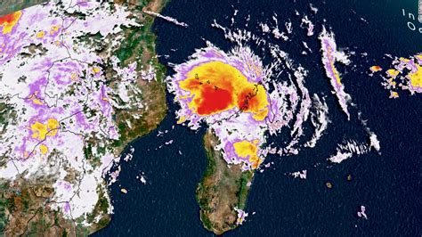 Tropical Cyclone Eloise Threatens Southern Africa Cnn Video