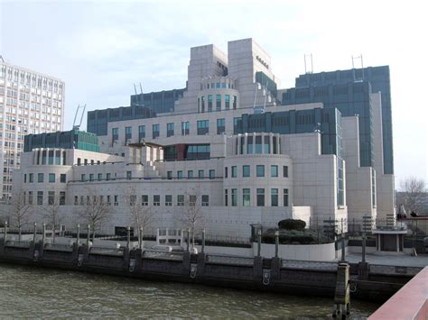 The Mi6 Building Vauxhall London The Sis Building Also Flickr