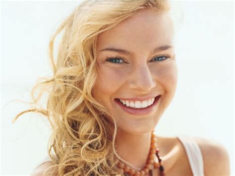 9 Ways Smiling Makes You Healthier Self