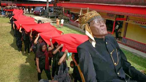 Rambu Solo Sebuah Upacara Kematian Dari Tanah Toraja Arsip Budaya Nusantara
