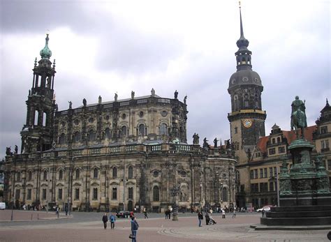 ɡɛrˈmaːnia), also called magna germania (english: valter: Dresda - Germania