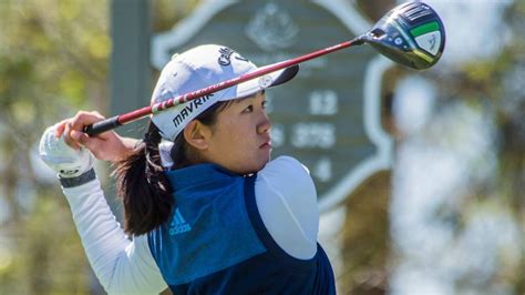 No 1 Ranked Amateur Rose Zhang Shares Lead At Augusta National Womens