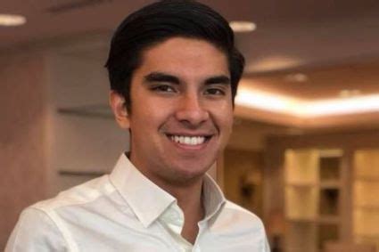 Syed saddiq had lodged a police report at subang district police headquarters at 11.30am today on the latest threat against him and members of his family parti bumiputra bersatu malaysia (bersatu) youth chief syed saddiq syed abdul rahman claims he was sent sensitive photos of a threatening nature. 'You will always be a bro,' says Syed Saddiq to ex-press ...