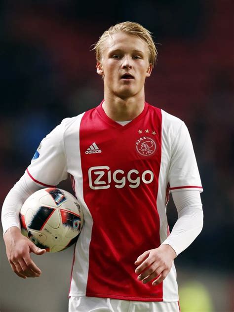 Goals, cards), transfers, news, statistics, overviews videos and photos. Watch Ajax wonderkid and Man United target Kasper Dolberg score some ridiculous goals in Holland ...