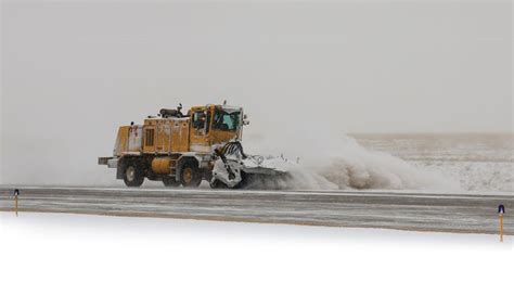 Airport Snow Removal Truck Inselmane