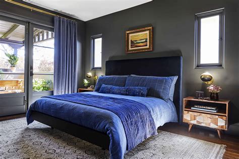 7 Keys To Know To Nail That Moody Yet Modern Look In Your Bedroom