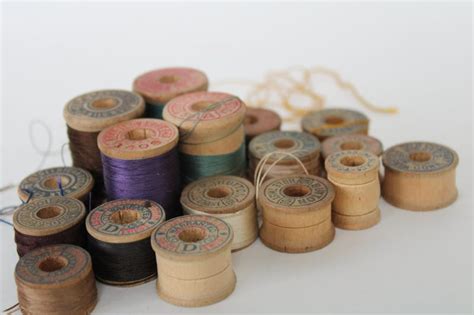 Antique And Vintage Wooden Spools Sewing Or Embroidery Thread Lot Silk