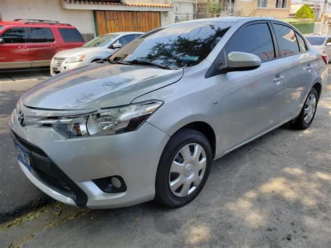 Toyota Yaris E Agencia 2015 Std Economic Carros En Venta San Salvador
