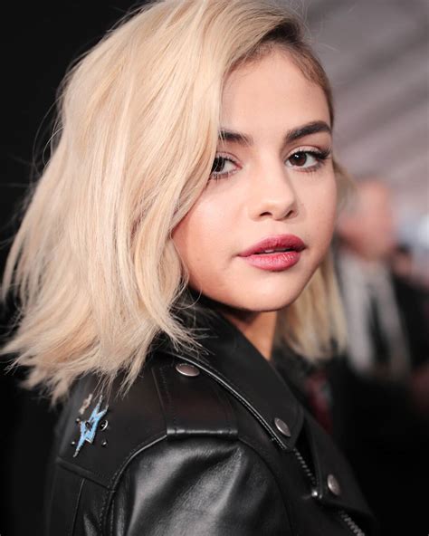 The hands to myself singer stunned fans with her hair makeover, ditching her trademark long brown tresses for a new choppy blonde look. Selena Gomez's Nirvana Blonde Hair Took How Long to Do ...