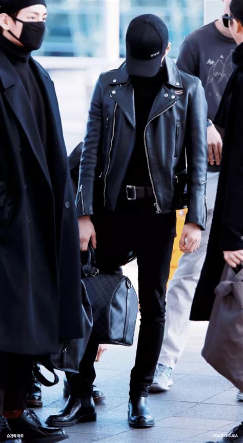 bts suga s black airport fashion looks kpop korean hair and style jimin airport fashion