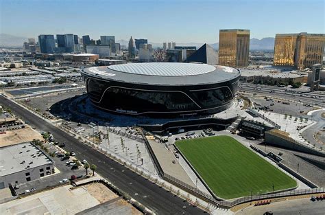 Allegiant Stadium Roof Signs Illuminated Las Vegas Review Journal