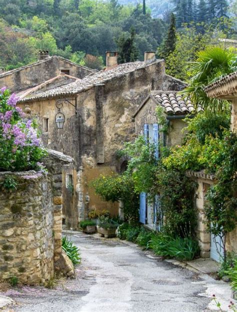 Oppède-le-Vieux Provence-Alpes-Côte d'Azur #france # ...