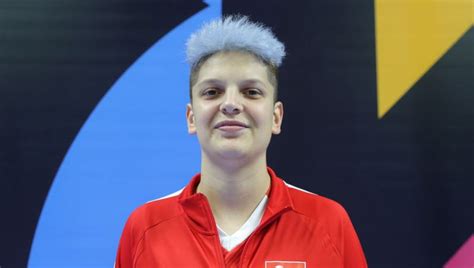She is part of the turkey women's national volleyball team. Ebrar Karakurt: "Olimpiyat hayali çok büyük"