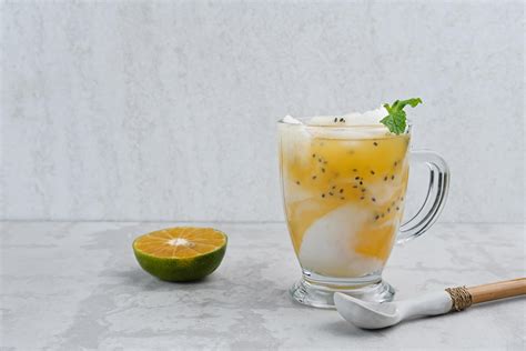 Es Kelapa Jeruk Una Bebida Típica De Indonesia Hecha De Naranjas