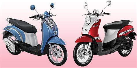Sekarang lanjut bicara soal performa scoopy vs fino. Honda Scoopy 2012: Honda Scoopy 2012 vs Yamaha Mio Fino