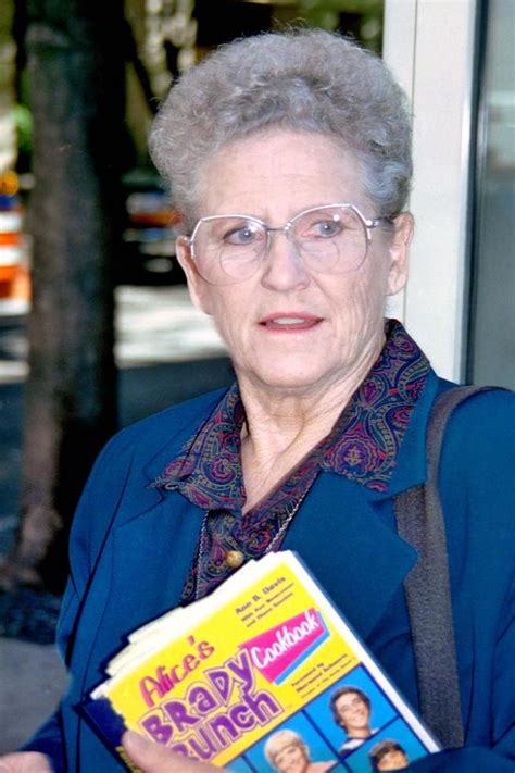 the brady bunch stars mourn loss of ann b davis