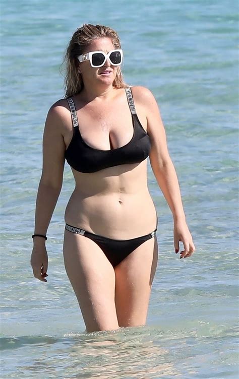 Josie Goldberg In A Black Bikini In Miami Beach 12272021 Hawtcelebs