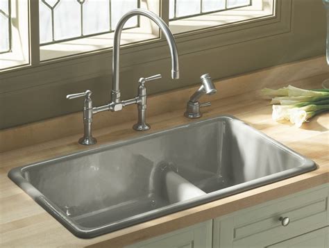 If so, then our sink spotlight series will help you. The Importance Of Good Deep Kitchen Sinks - Loccie Better ...