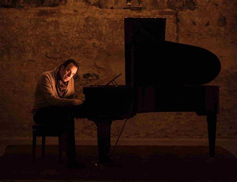 Preview Chilly Gonzales Auf “solo Piano Iii“ Tour 2019 Be Subjective